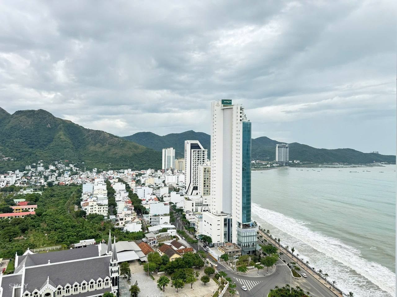 Студия 45 м² в Scenia Bay, высокий этаж, вид на море