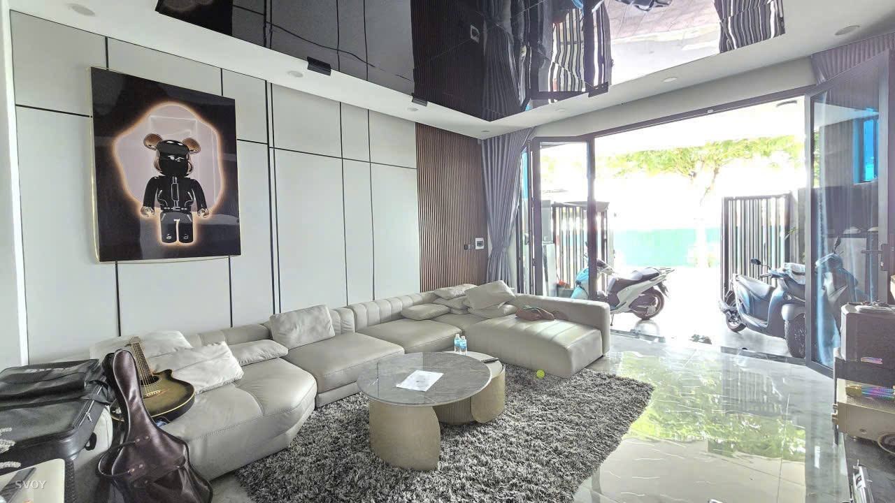 Дом 400 м², 5 спален, запад Нячанга — фото 1 из 8