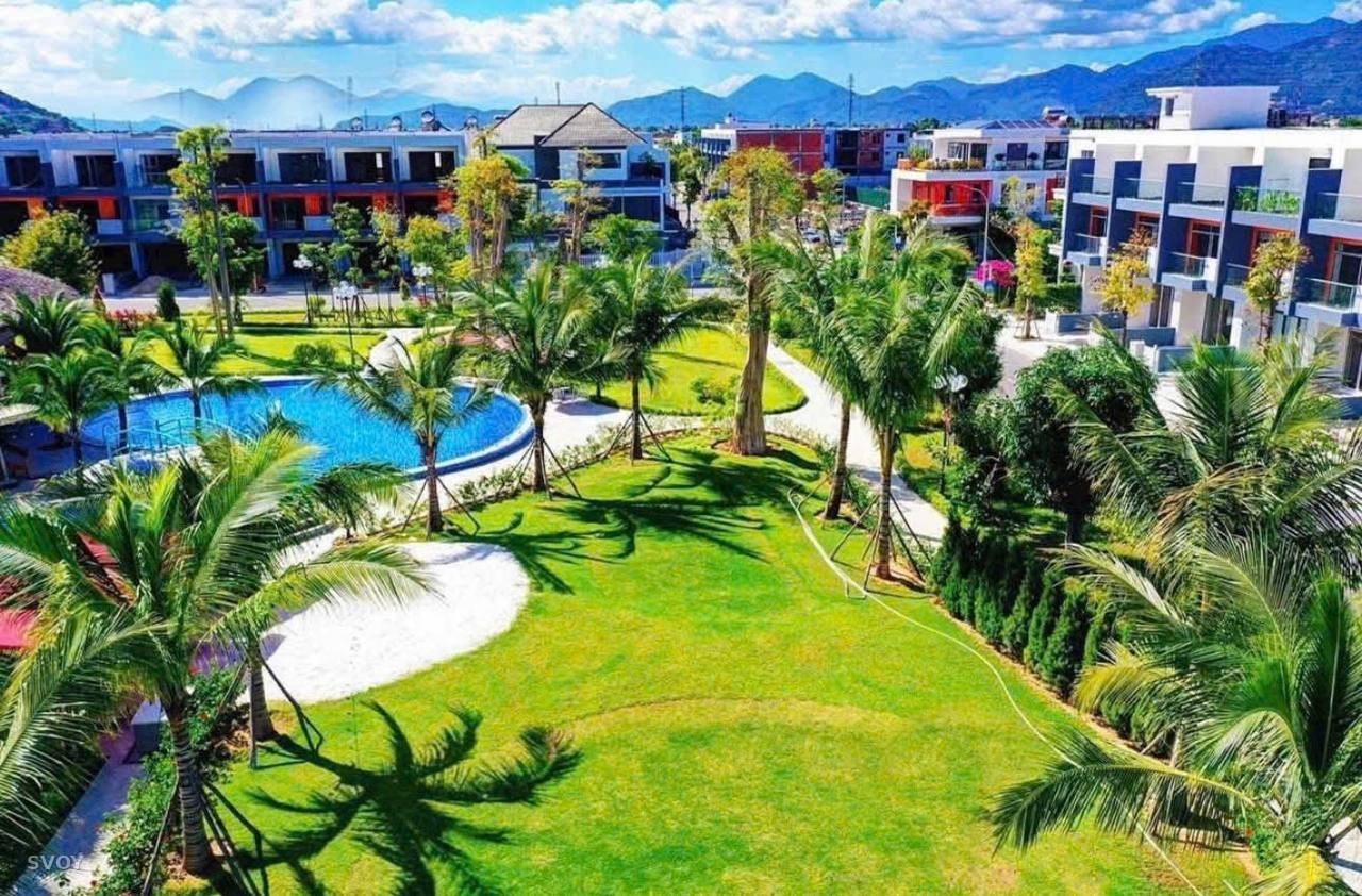 Дом 270 м², 3 спальни + кабинет, сауна, бассейн — запад Нячанга — фото 1 из 9