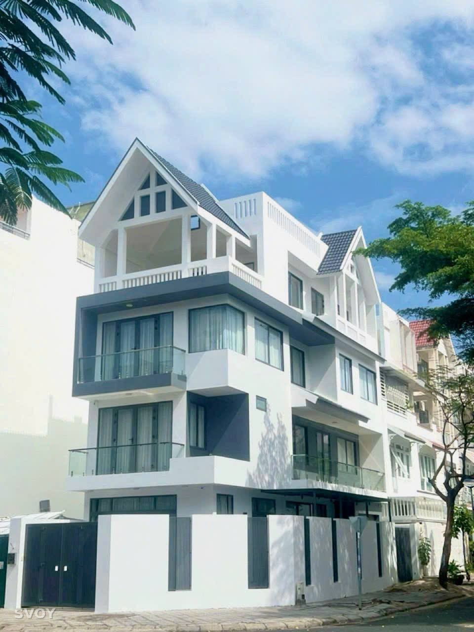 Вилла 450 м², 4 спальни, юго-запад Нячанга — фото 1 из 10