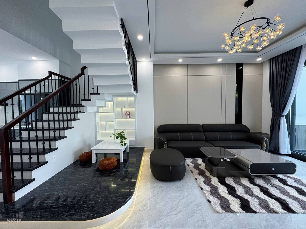 Новый дом 270 м², 3 спальни, запад Нячанга — фото 1 из 7