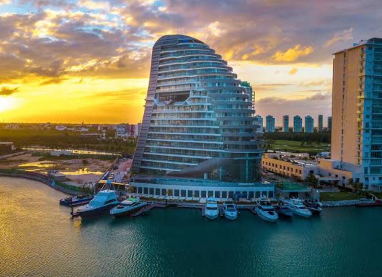Аренда апартаментов 245 м² в Shark Tower, Puerto Cancún