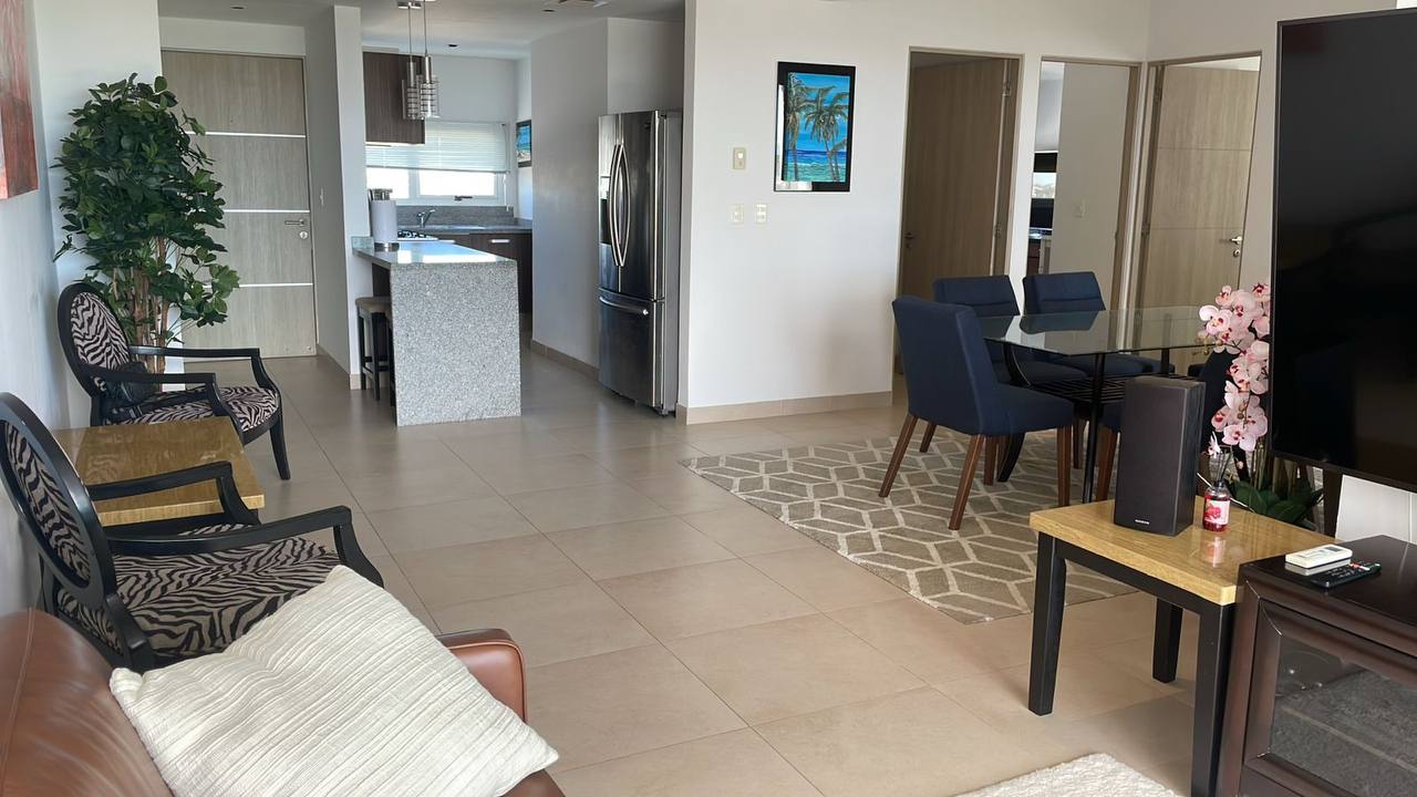 Аренда и продажа квартиры 135 м², 3 спальни, вид на лагуну — Malecón Américas