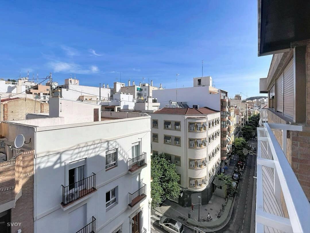 3 спальни, 100 м² в центре Аликанте, терраса